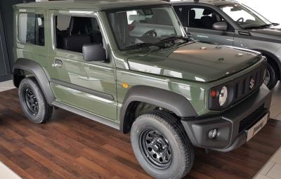 Baguettes latérales adhésives Suzuki Jimny depuis 2019