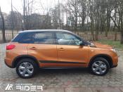 Baguettes latérales adhésives Suzuki Vitara depuis 2015